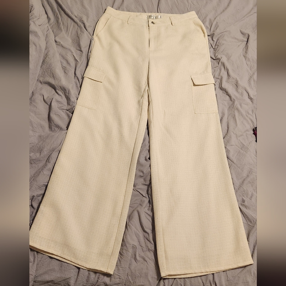 Women's Cream Tweed Cargo Pants - Picture 1 of 4